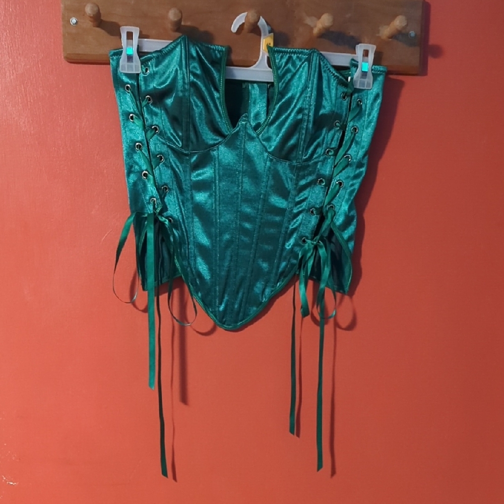 Strapless Corset Like Top